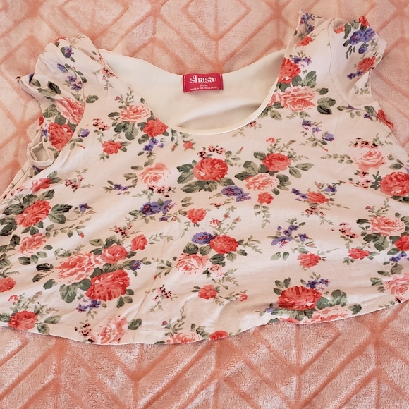 Floral Shasa top! - Picture 1 of 4